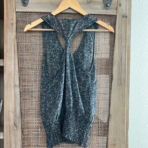 Nordstrom Rack Floral Sleeveless Sexy back Top